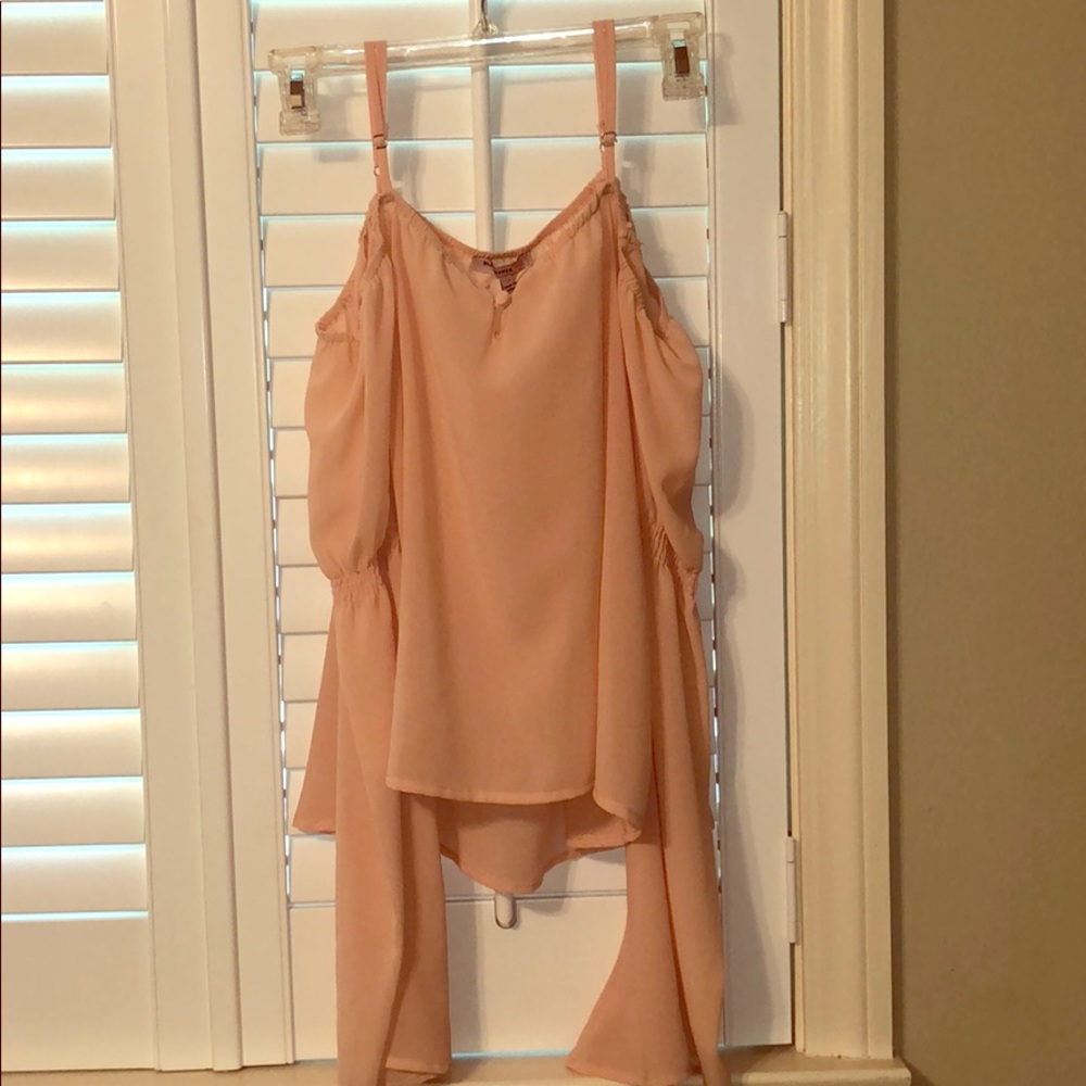 Light pink off the shoulder long sleeve top